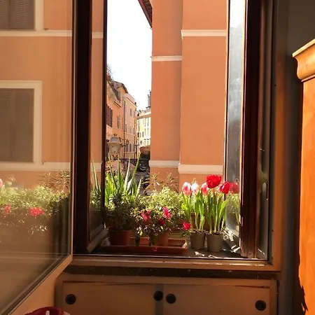 Room For Rent In An Ancient Palace In Rome Trastevere Roma